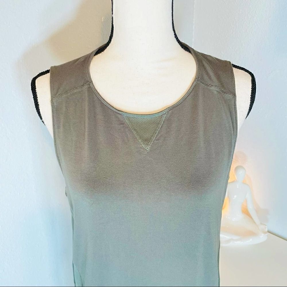 Champion Athletic Tank Top Large - Picture 2 of 8